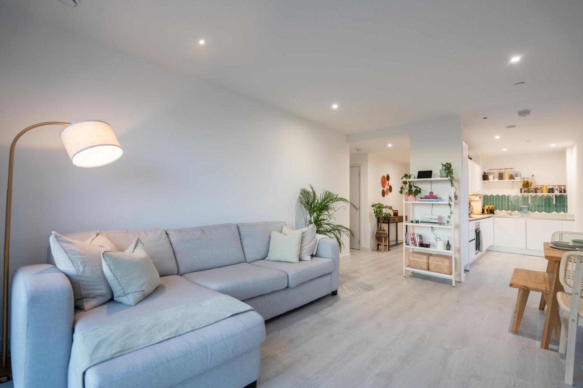 Sunset Retreat: Steps From Heathrow/Twickenham Daire Hounslow Dış mekan fotoğraf